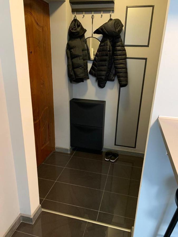 Ingress Appartement Bytom Buitenkant foto
